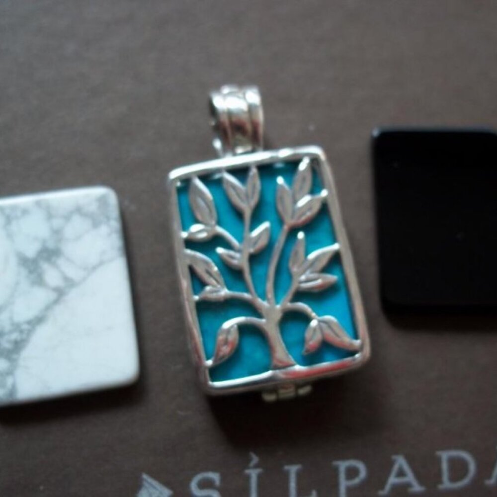 S1957 Silpada Interchangeable Changing Pendant In… - image 2